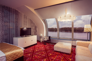 Corner Suite mit Ausblick auf den Rhein